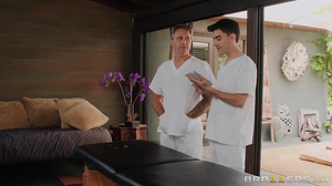 Alura Jenson gets hot pussy massage from Jordi